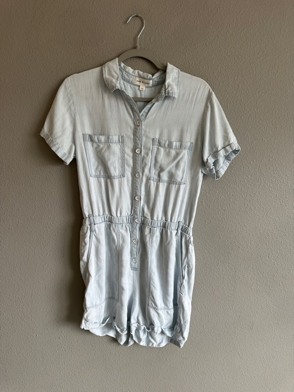 cloth & stone Light Wash Denim-Style Chambray Romper Medium